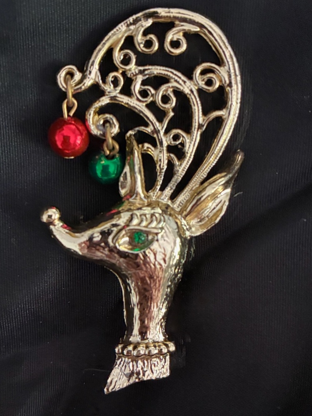 VTG 1960s Reindeer Holiday Brooch Goldtone with Ornaments Tancer II